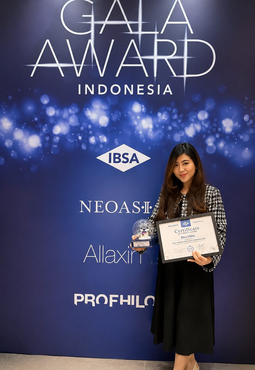dr. Jesslyn Amelia receiving recognition at the Gala Award Indonesia ceremony